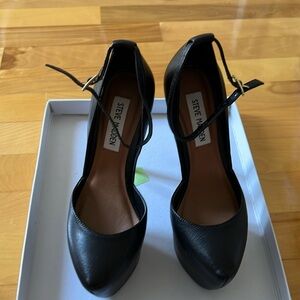 Steve Madden Black Heels